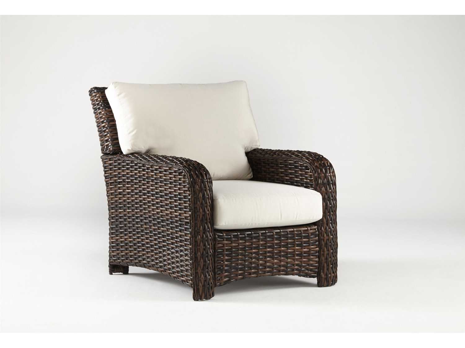 Image of South Sea Rattan St Tropez Wicker Outdoor Lounge Chair
